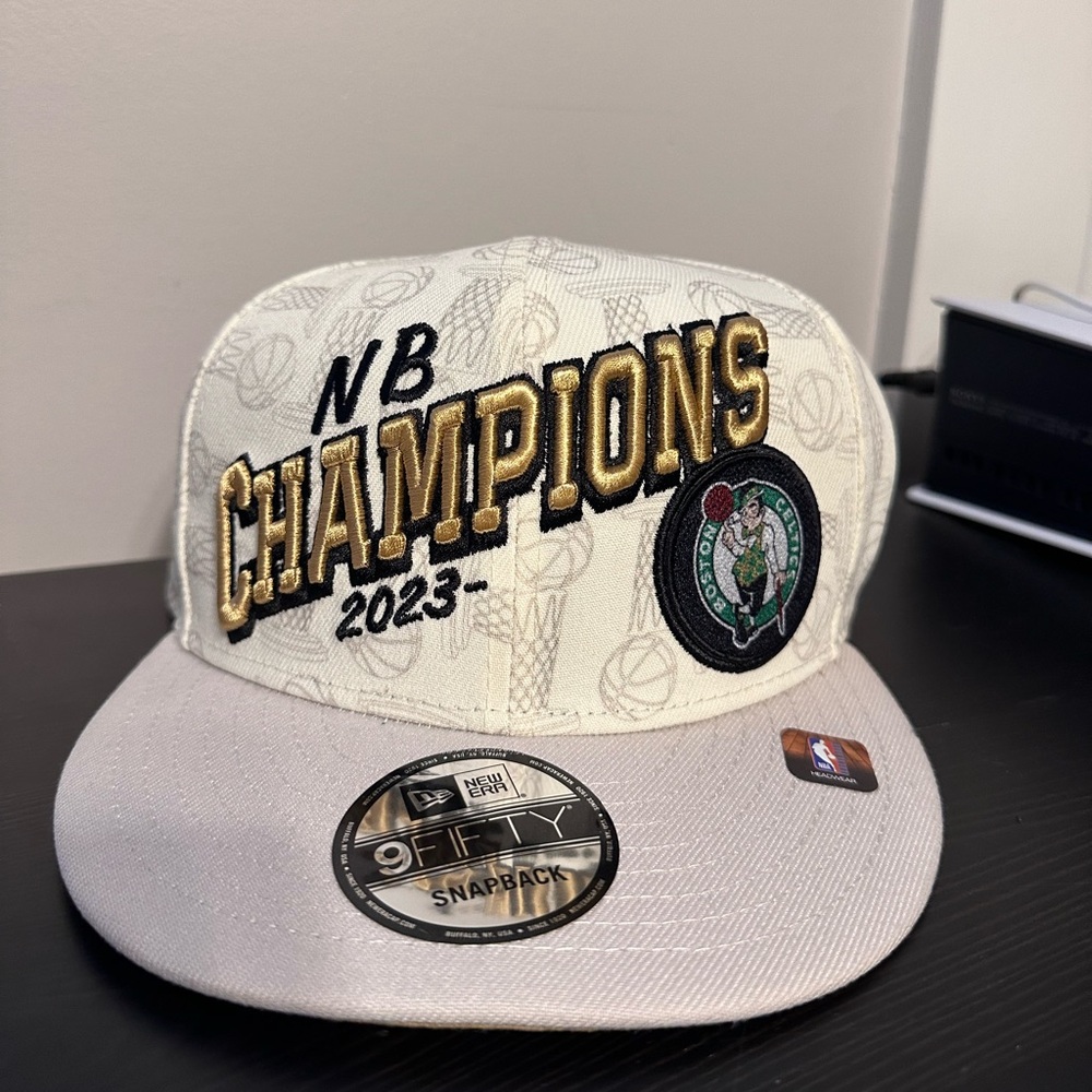 *NWT* Boston Celtics Championship Hat Misprint